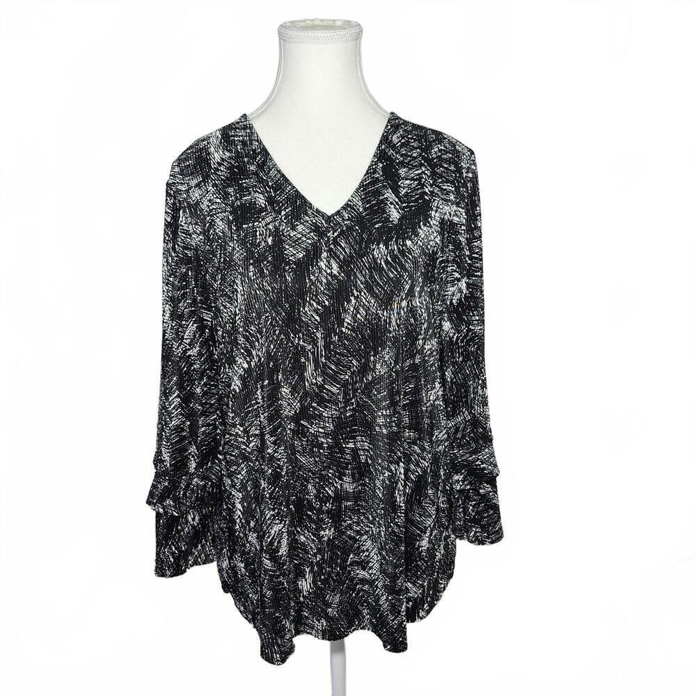 Chico-s Women's Black and White Top